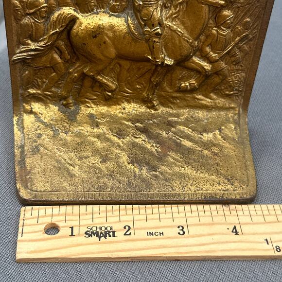 VTG Cast Metal Bookend Knight Horseback Medieval Battle Scene Gold Finish Goth - Picture 13 of 15